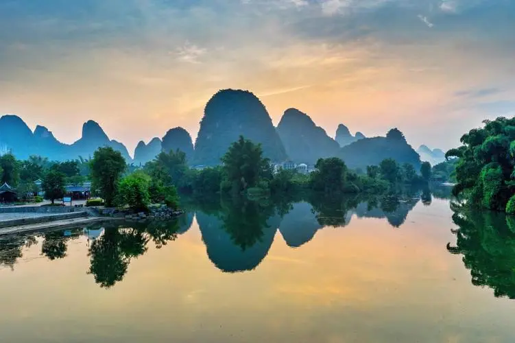 高端绿色